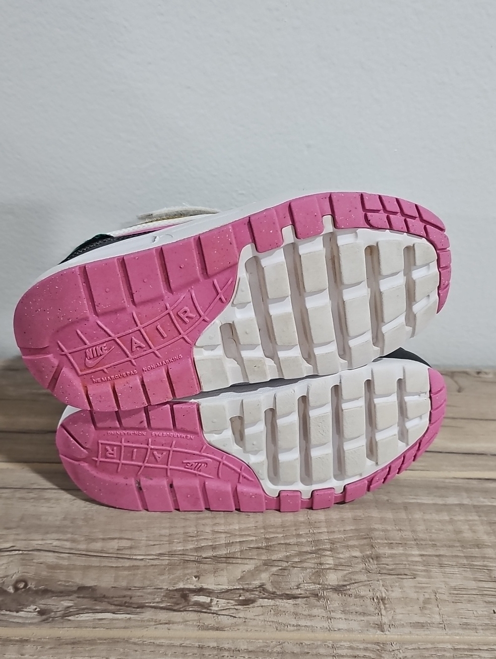 Nike Air Max Toddler Girls Sneakers Size 11c - Picture 7 of 9